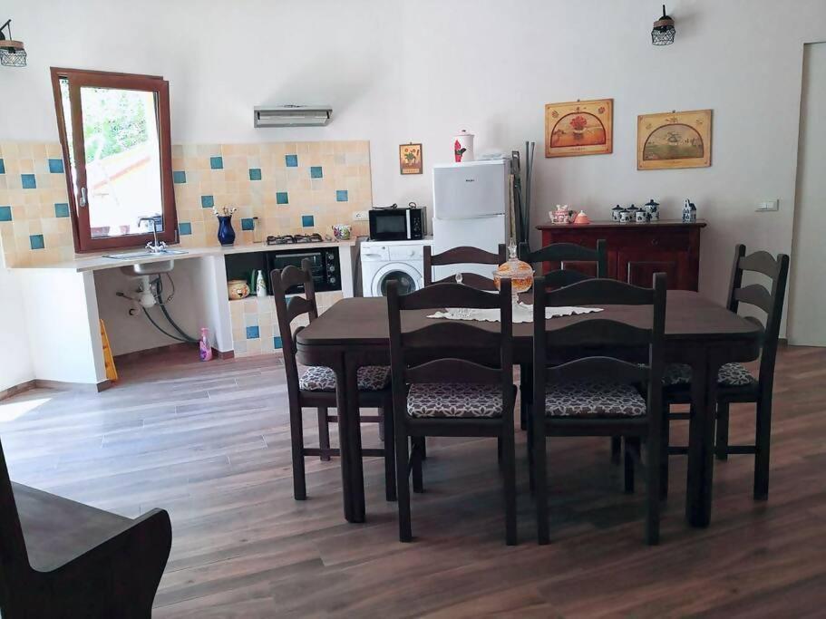 Da Nonna Cettina Appartamento In Villa Con Piscina Palermo Exterior foto
