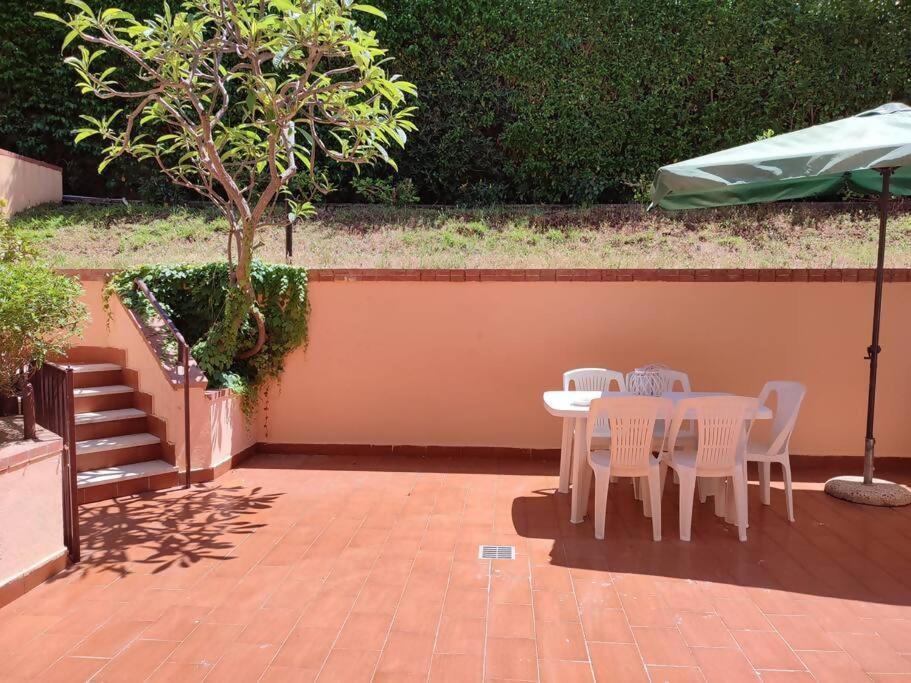 Da Nonna Cettina Appartamento In Villa Con Piscina Palermo Exterior foto